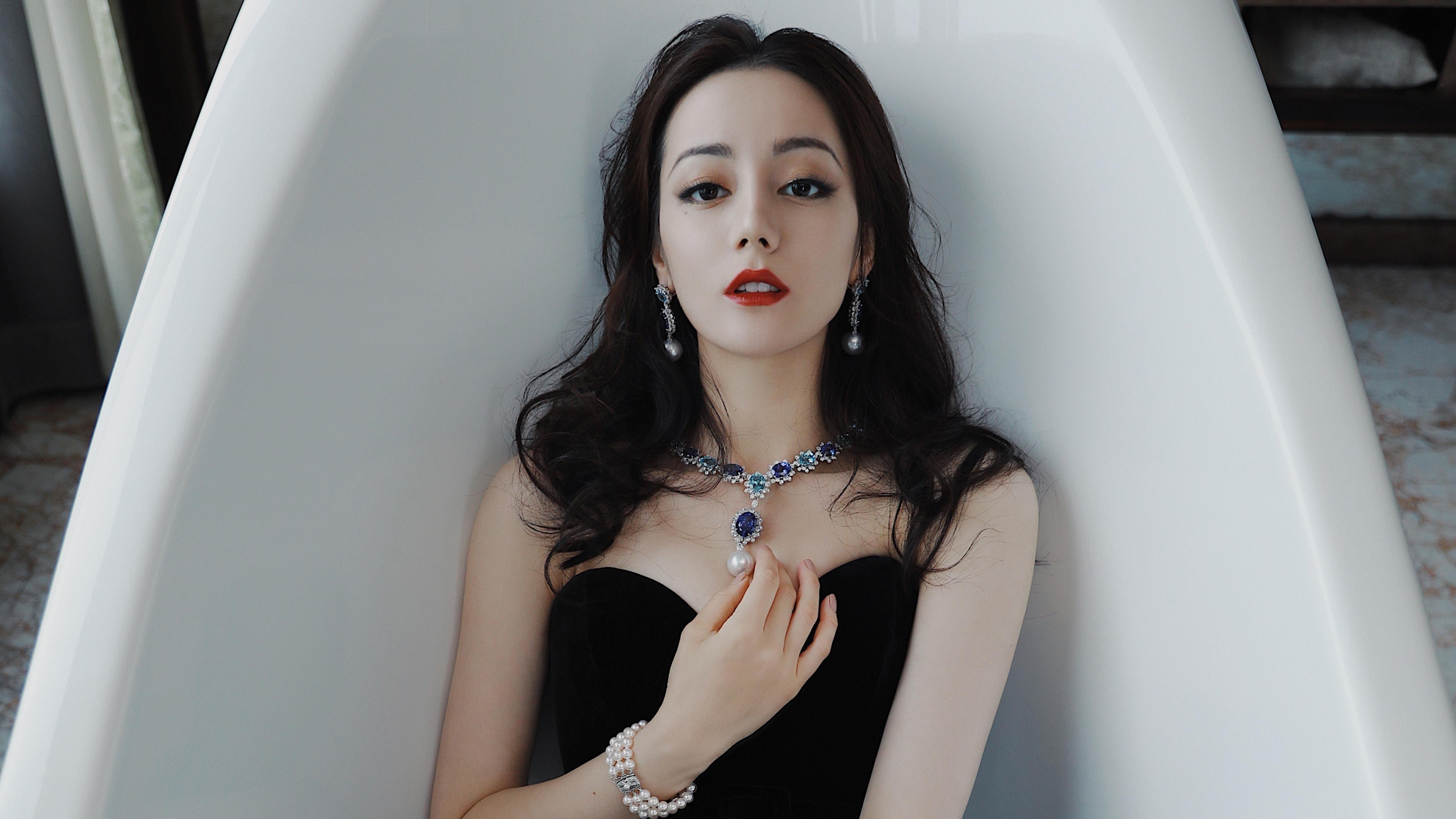 高卢火炮轰鸣!里昂3-1那不勒斯,这场火力压制如何击碎亚平宁防线?