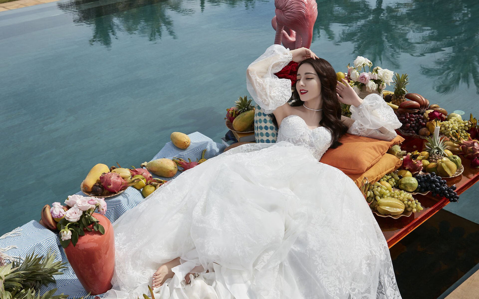 沙城惊雷与蜂群意志，当狐狸的獠牙遇上群蜂的毒刺